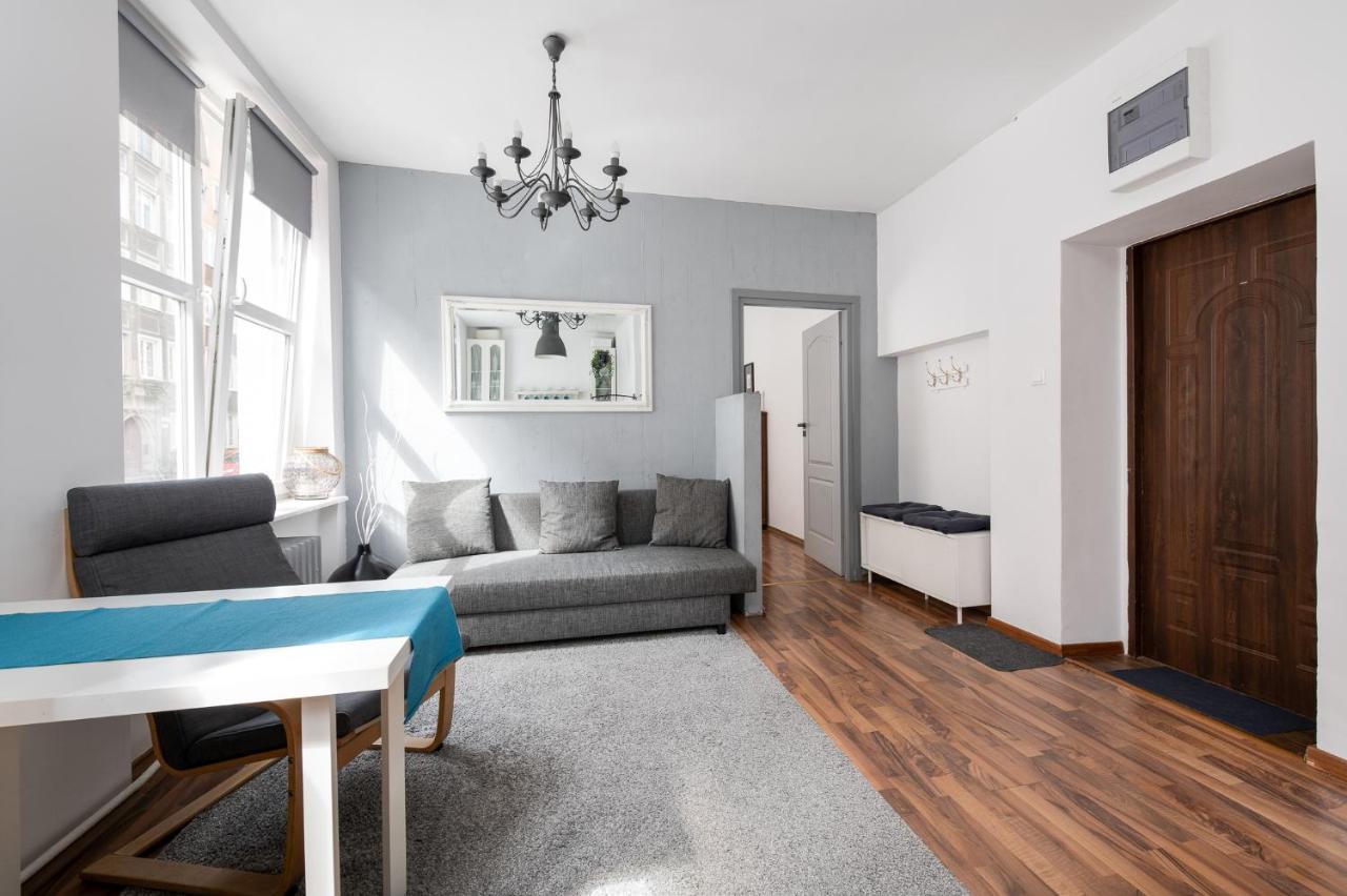 Piano Apartment W Sercu Starego Miasta Гданск Екстериор снимка